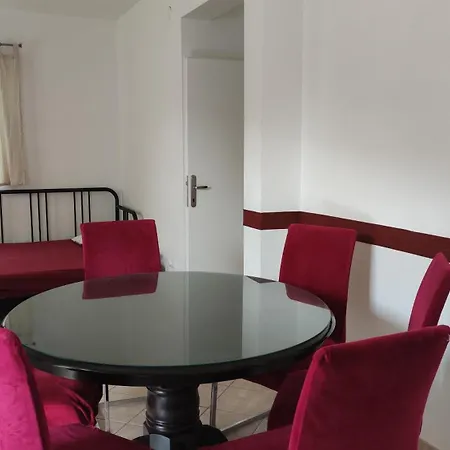 Mazuran2 Apartamento *